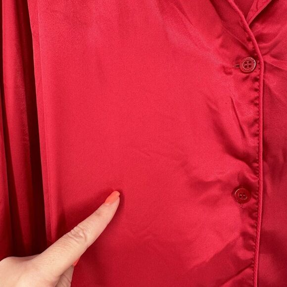 Victorias Secret Angles Pajama Top Satin Solid Red Long Sleeve Button Up Size L - Picture 11 of 13